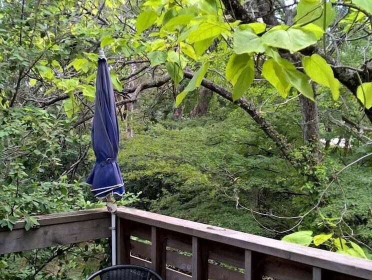 בית מלון כפרי Merrimeet Cottages