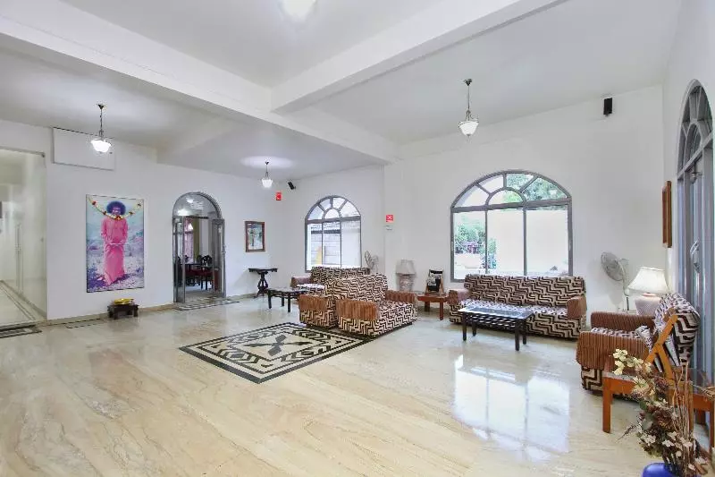 Hotelli Sai Rennaissance By Oyo Rooms