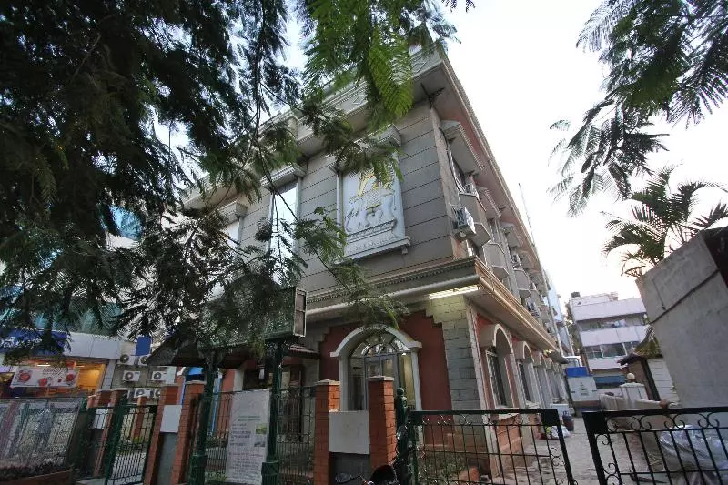 Hotelli Sai Rennaissance By Oyo Rooms