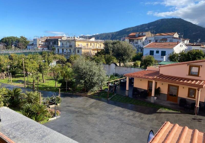 هتل Sorrentobay