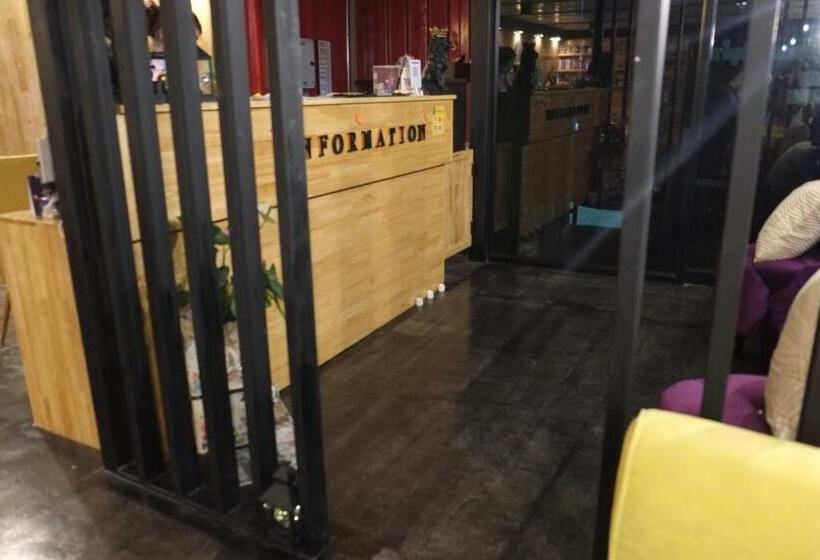 בית מלון כפרי The Sun Resort Ratchaburi