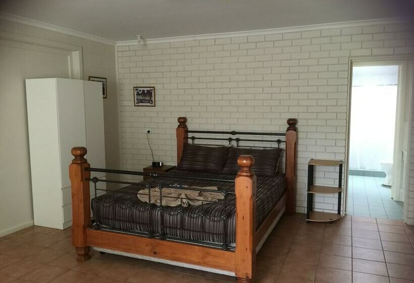 Warrumbungles Mountain Motel