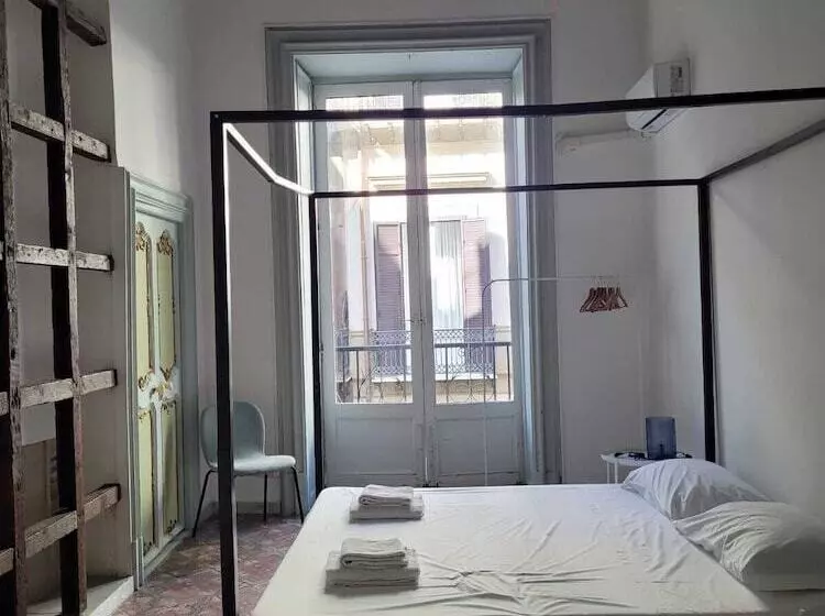 ベッドアンドブレックファースト Mojocohouse