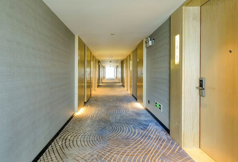 Echarm Hotel Nanning Qingxiu Mountain