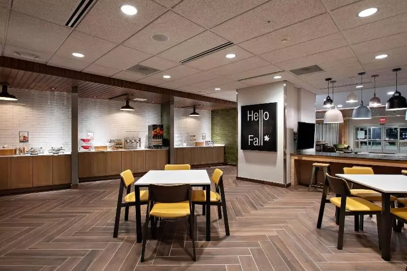 ホテル Fairfield Inn & Suites By Marriott Dayton North