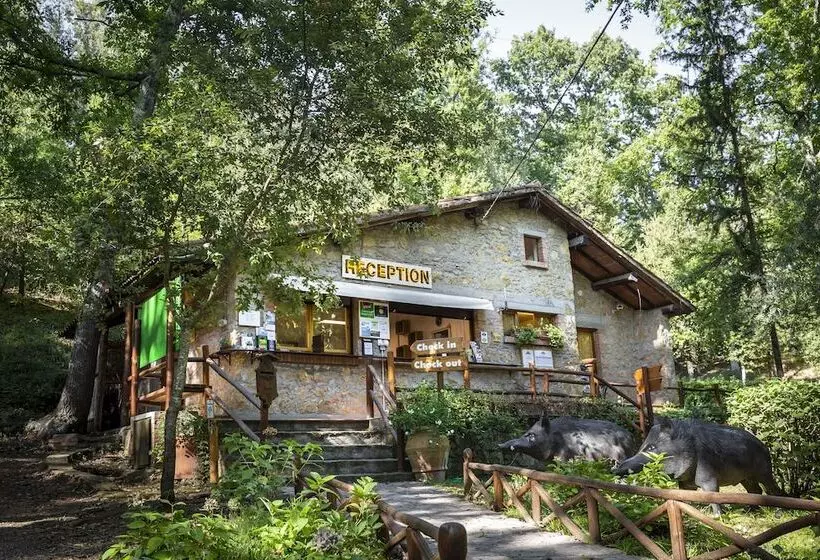 Hotelli Hu Montescudaio Village