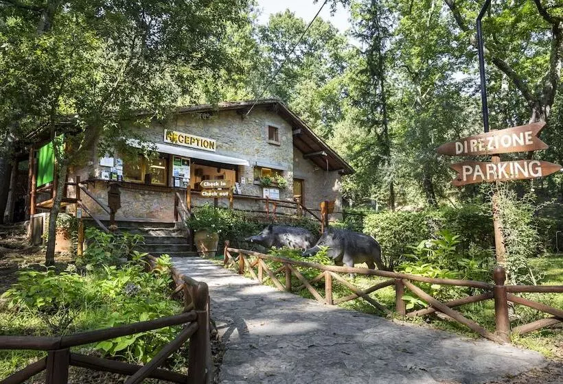 Hotelli Hu Montescudaio Village