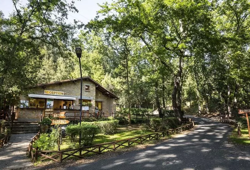 Hotelli Hu Montescudaio Village