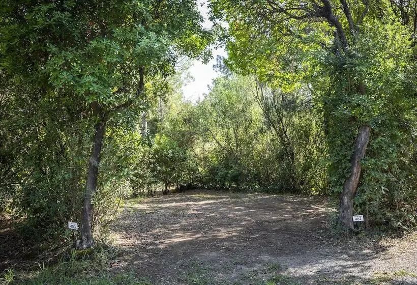 Hotelli Hu Montescudaio Village