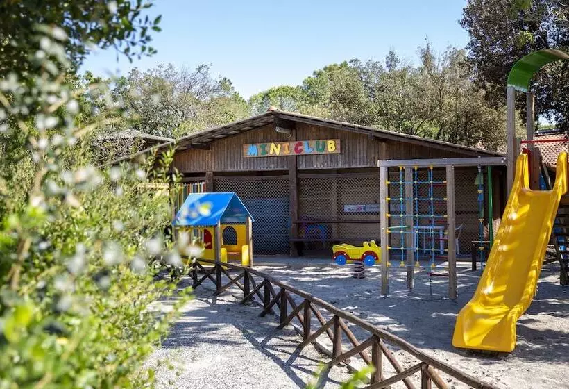 Hotelli Hu Montescudaio Village