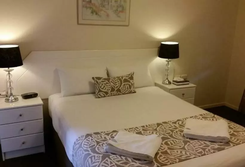 モーテル Clifford Park Motor Inn