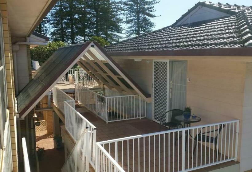 مُتل Clifford Park Motor Inn