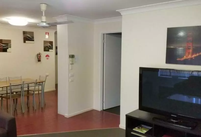 モーテル Clifford Park Motor Inn