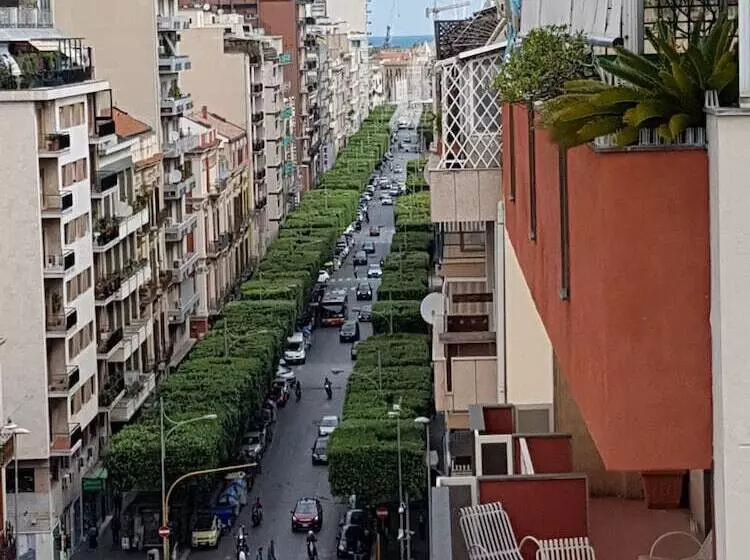 پانسیون Cconforthotels R&b Cavour   Self Check In