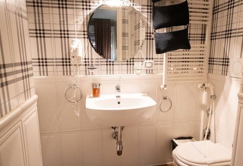 Pansiyon Cconforthotels R&b Cavour Self Check In