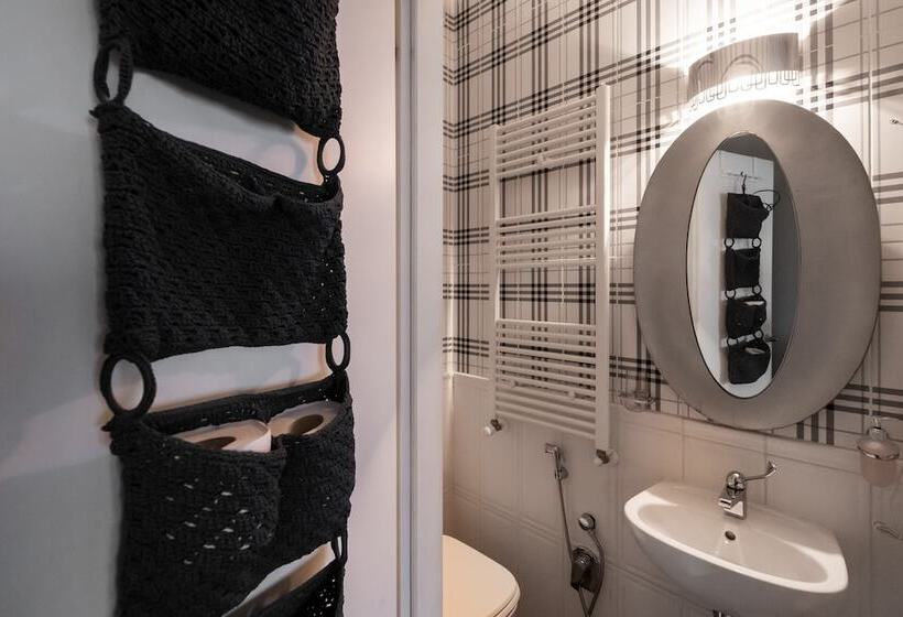 Pansiyon Cconforthotels R&b Cavour Self Check In