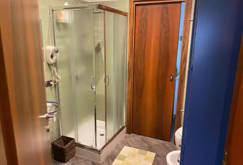 پانسیون Myroom Guest House