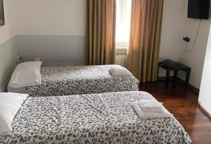 پانسیون Myroom Guest House