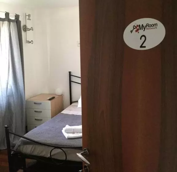 پانسیون Myroom Guest House