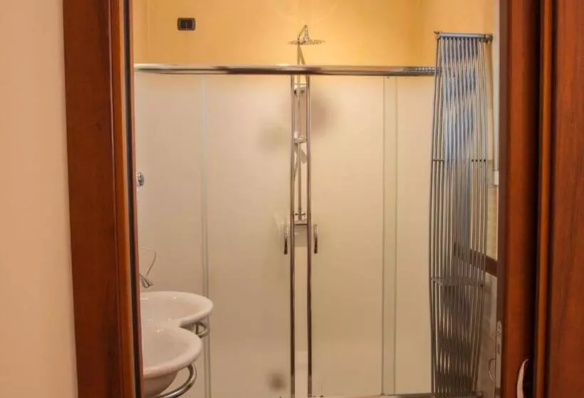 پانسیون Myroom Guest House