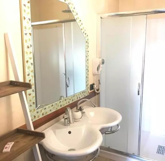 پانسیون Myroom Guest House