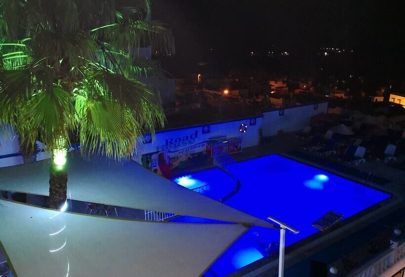 Roadhouse Boutik Otel