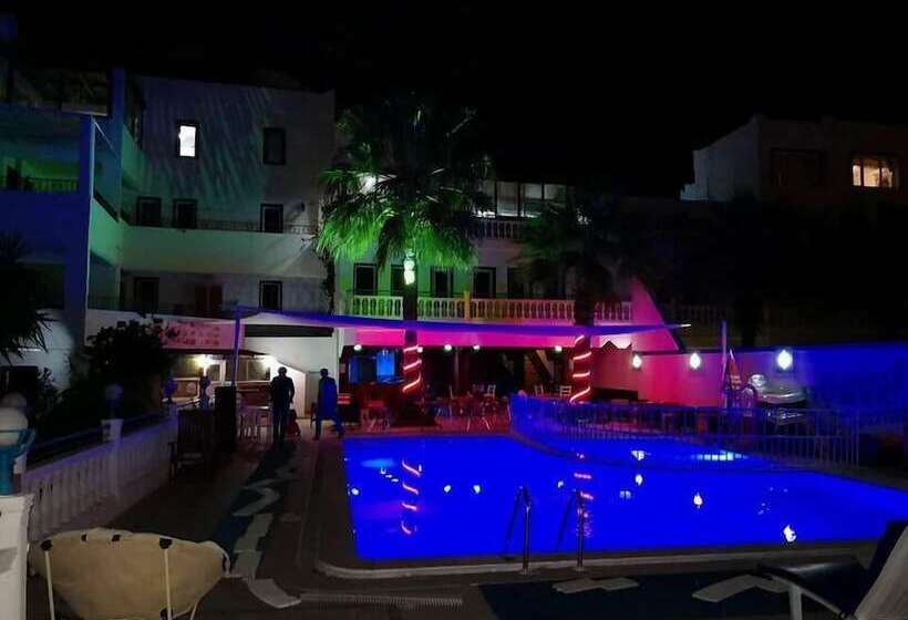 Roadhouse Boutik Otel