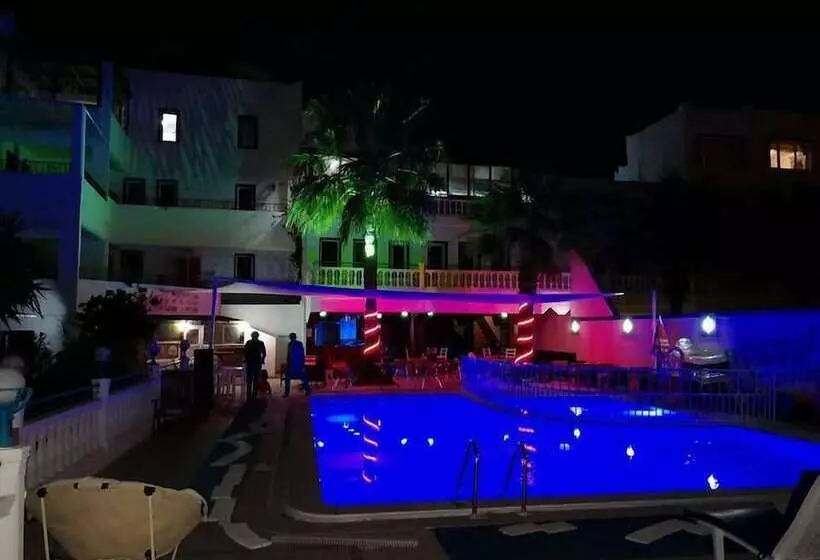 Roadhouse Boutik Otel
