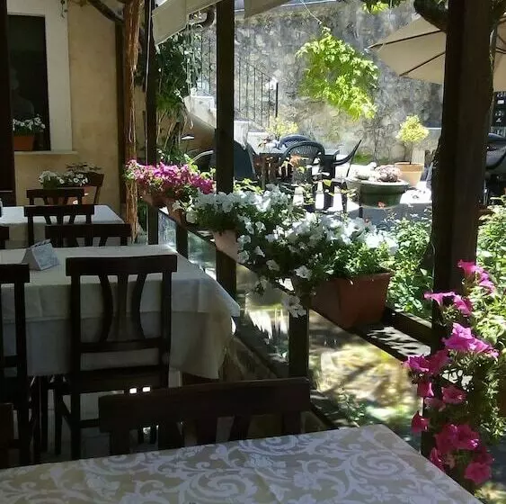 Antica Dimora Fuori Le Mura B&b