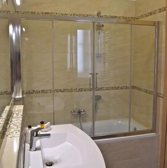 تختخواب و صبحانه Civico 28