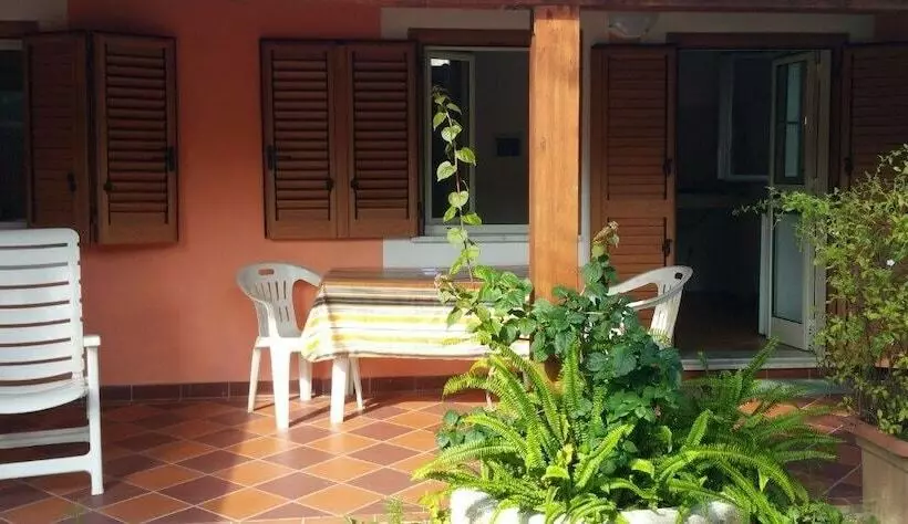 Aamiaismajoitus (B&B) La Capannina Cilento Num 11