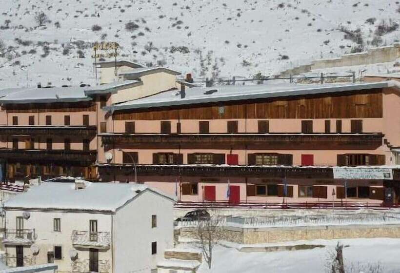 ホテル Campo Felice