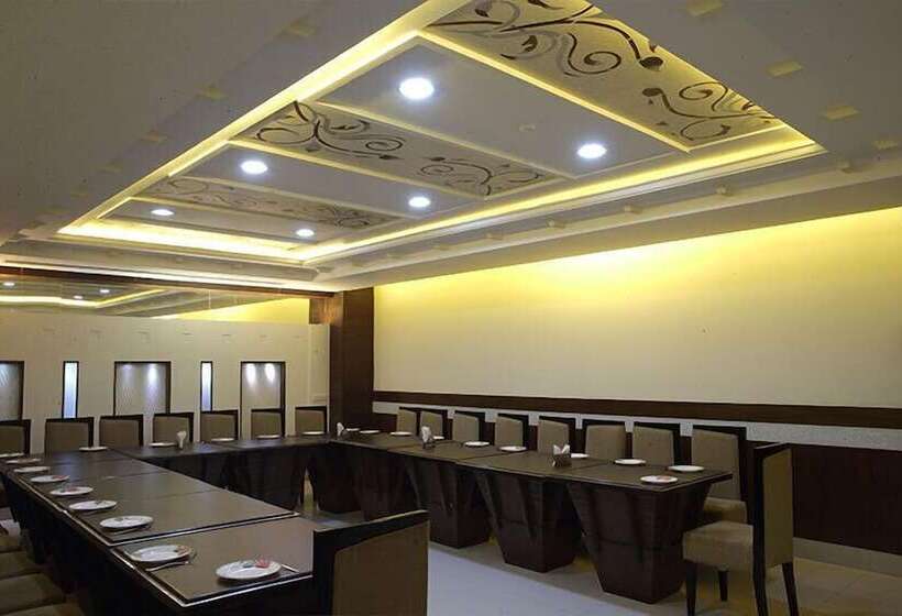 هتل Nagpal Regency