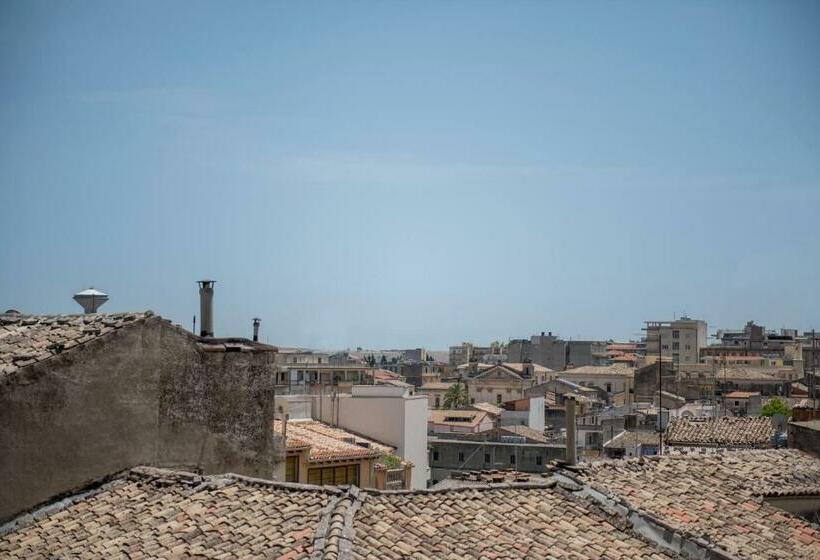 بنسيون Casa Qosi B&b