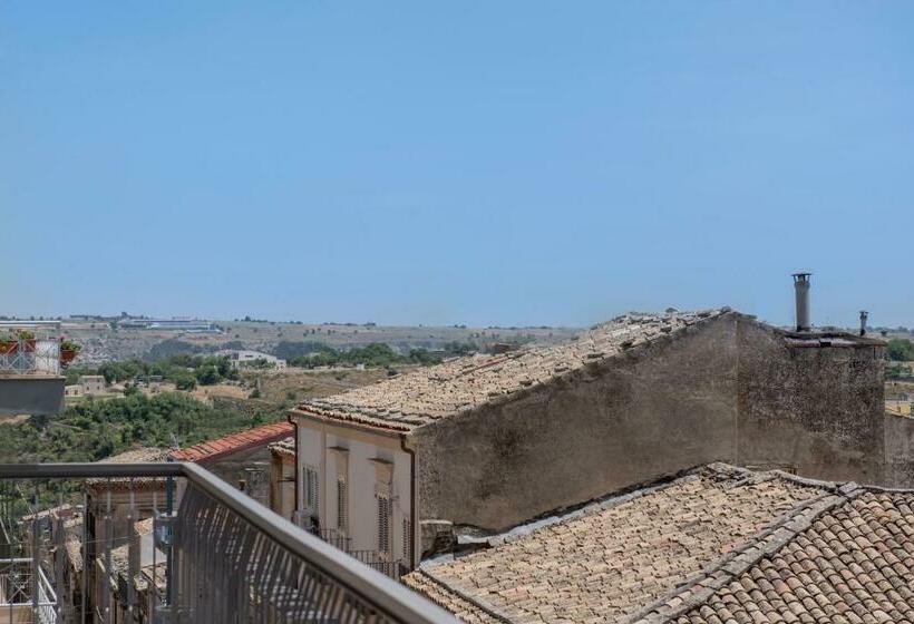 بنسيون Casa Qosi B&b