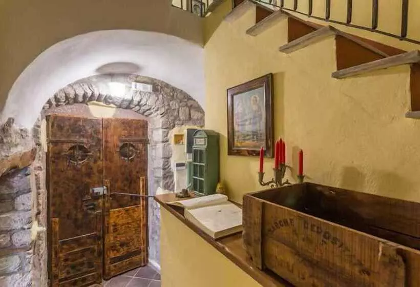 ペンション Madalen Guest House