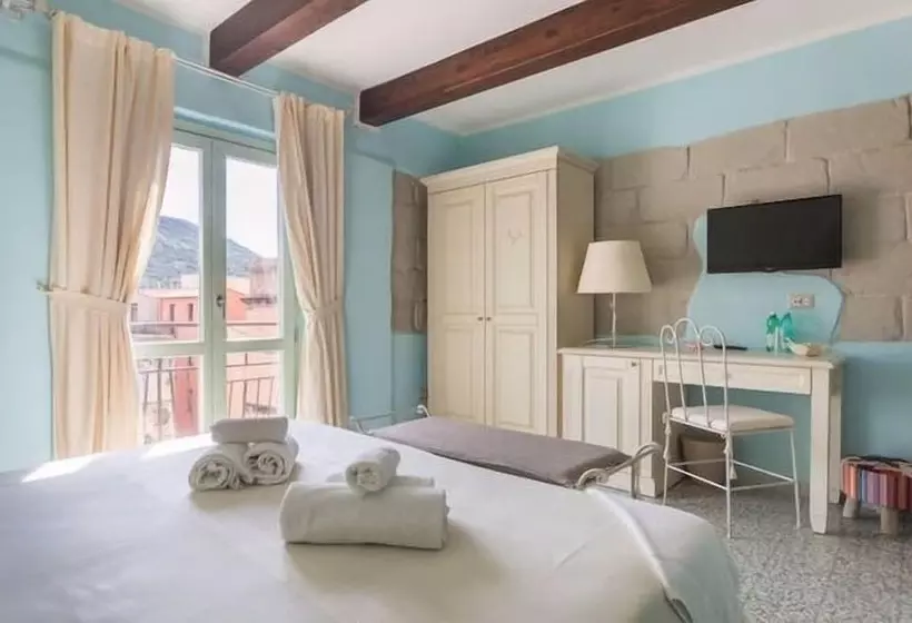 ペンション Madalen Guest House