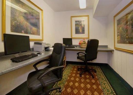 Clarion Hotel & Suites Conference Center Columbus