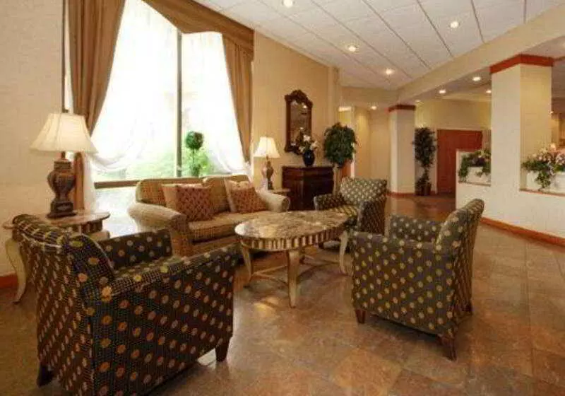 Clarion Hotel & Suites Conference Center Columbus