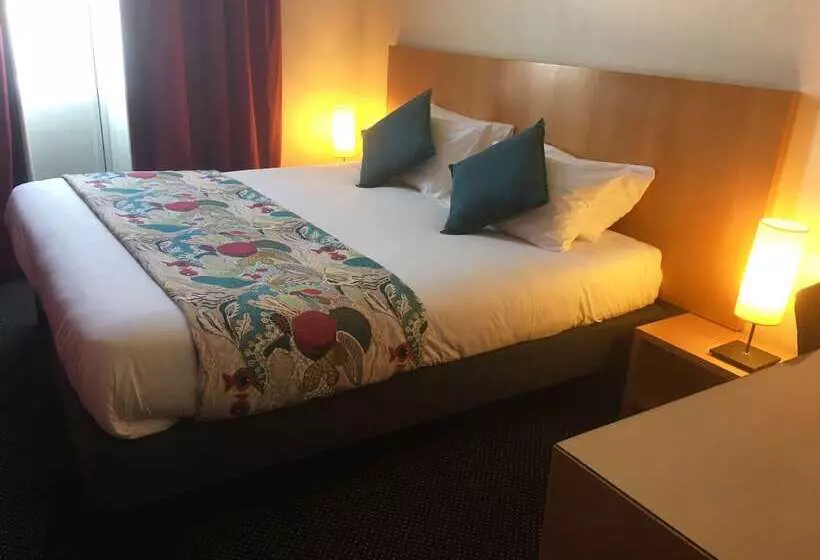 בית מלון כפרי Best Western Adagio Saumur