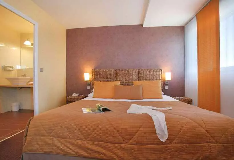 בית מלון כפרי Best Western Adagio Saumur