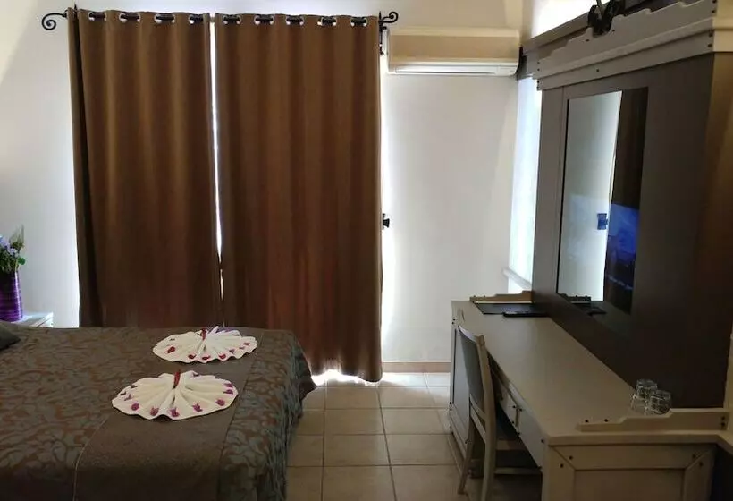 Отель Club Alla Turca