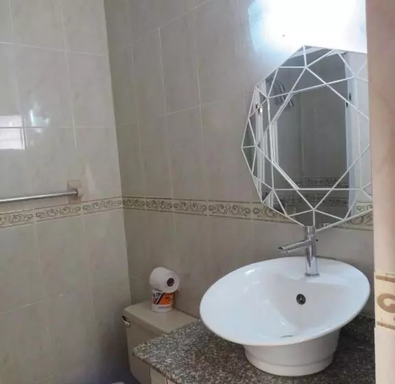 Отель Costa Inn