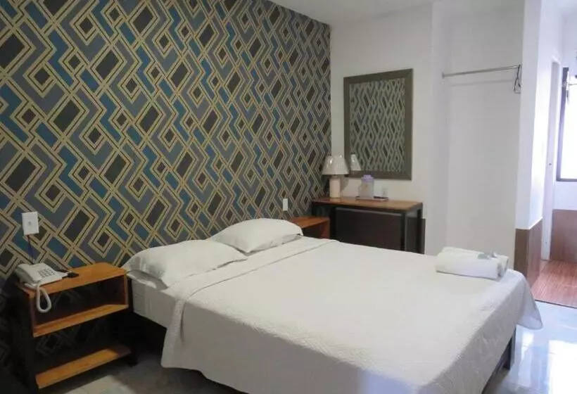 Отель Costa Inn