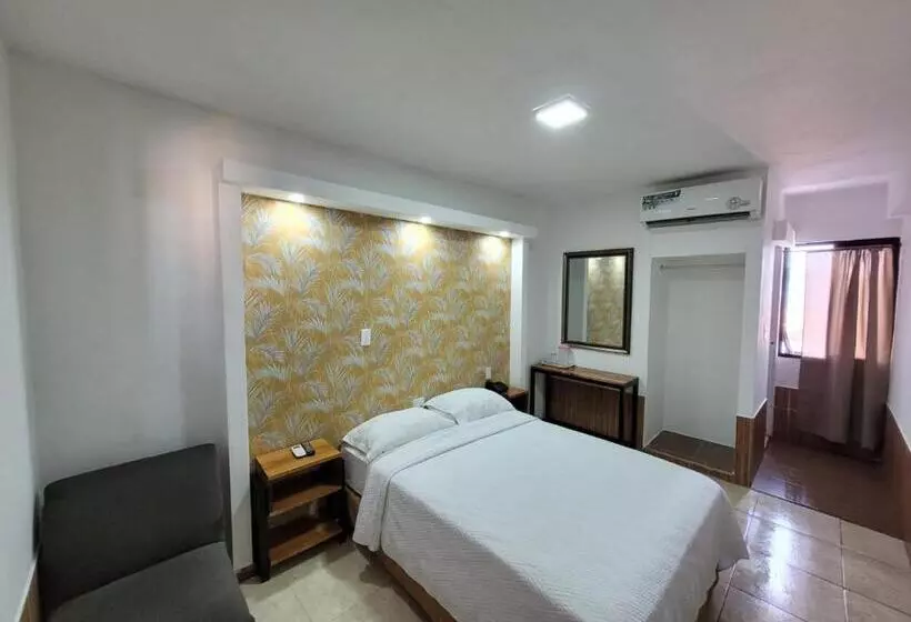 Отель Costa Inn