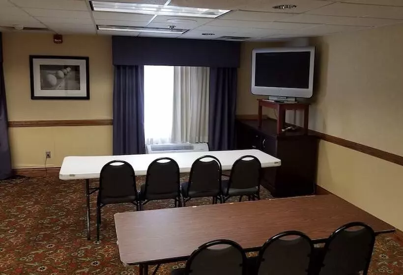 هتل Country Inn & Suites By Radisson, Columbus, Ga