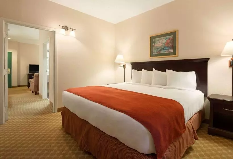 هتل Country Inn & Suites By Radisson, Columbus, Ga