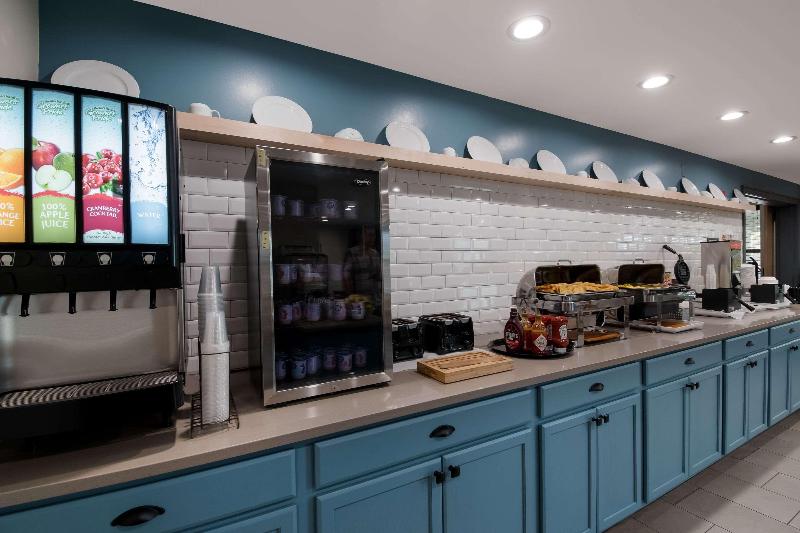 Отель Country Inn & Suites By Radisson, Harrisburg Northeast Hershey