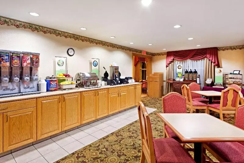 호텔 Country Inn & Suites By Radisson, Harrisburg Northeast   Hershey