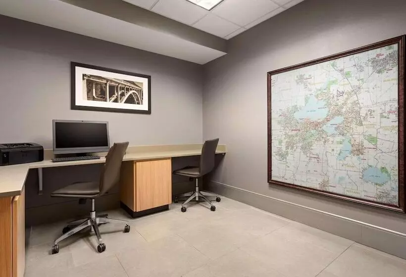 هتل Country Inn & Suites By Radisson Madison West Wi